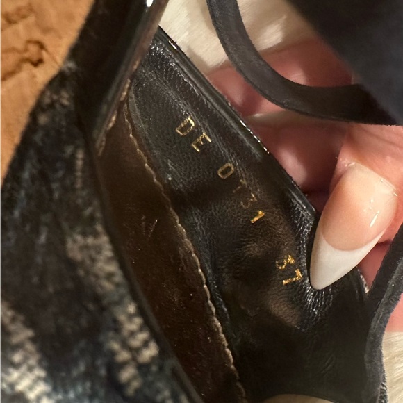 Louis Vuitton wedges sandles - Picture 2 of 11